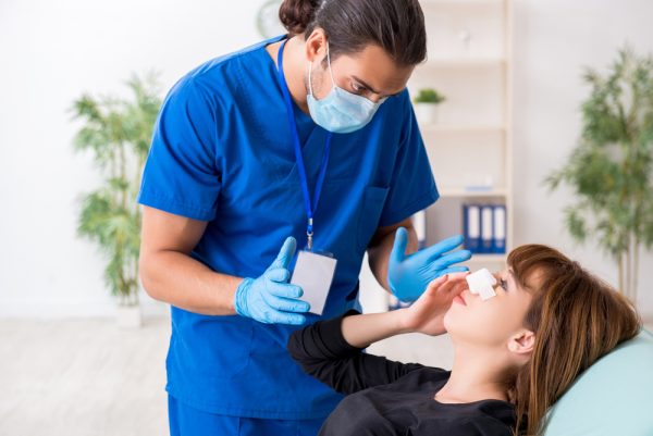 recuperarea_postoperatorie_dup_cele_mai_frecvente_intervenii_estetice-e1761770670103