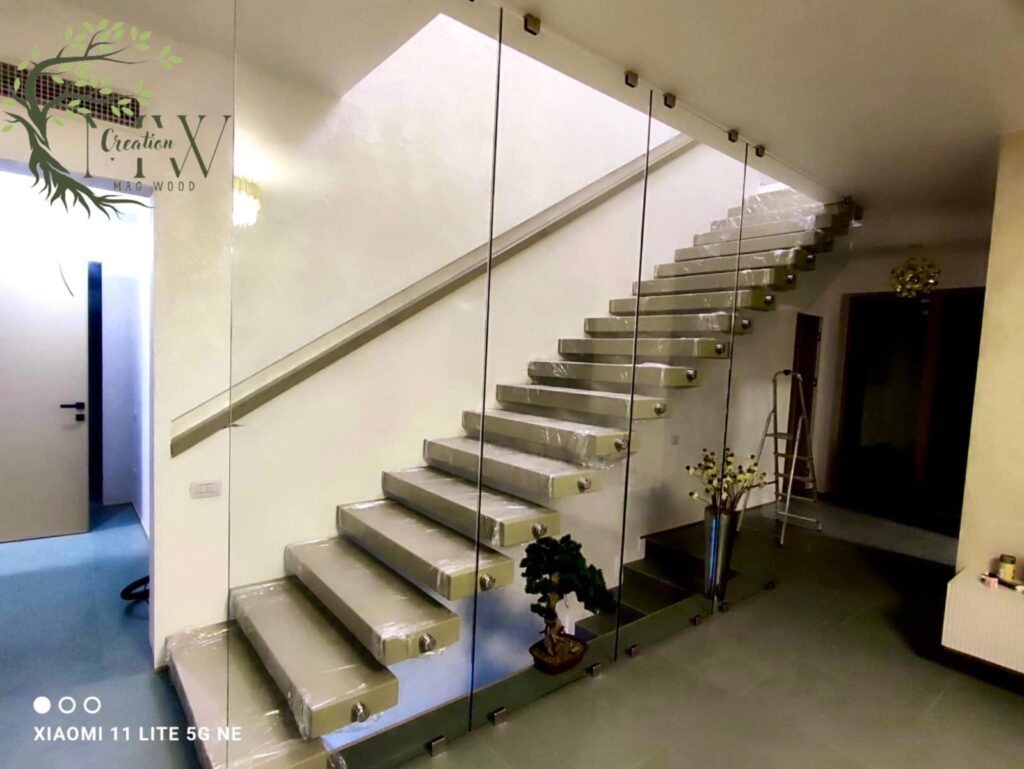 scri_interior_lemn_masiv__elegan_i_design_semnat_magwood-1024x769-1
