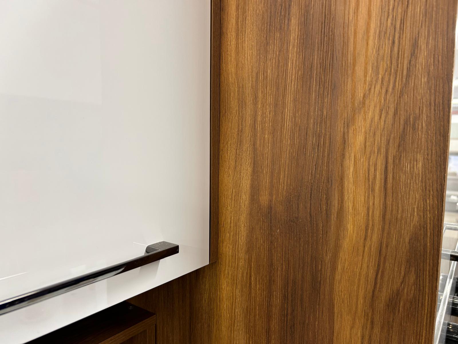 Laminat cu aspect de lemn